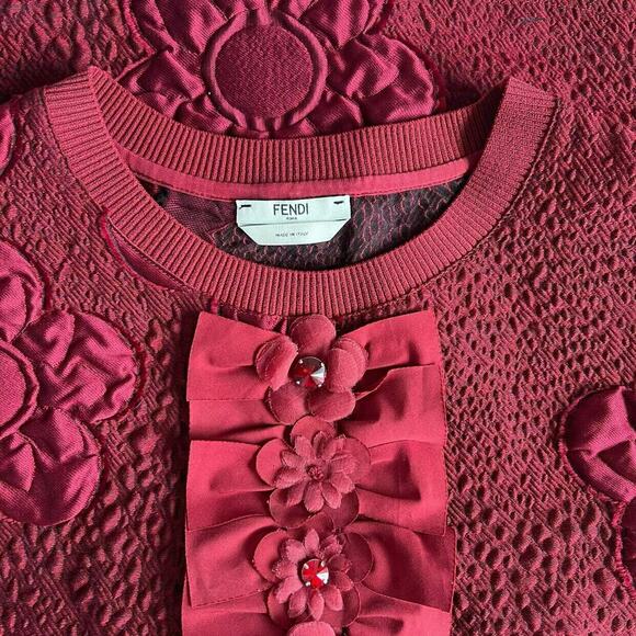 FENDI Red Crew Neck Button-Up Top, Small/US4/IT40 SRP: $830 - Picture 6 of 10